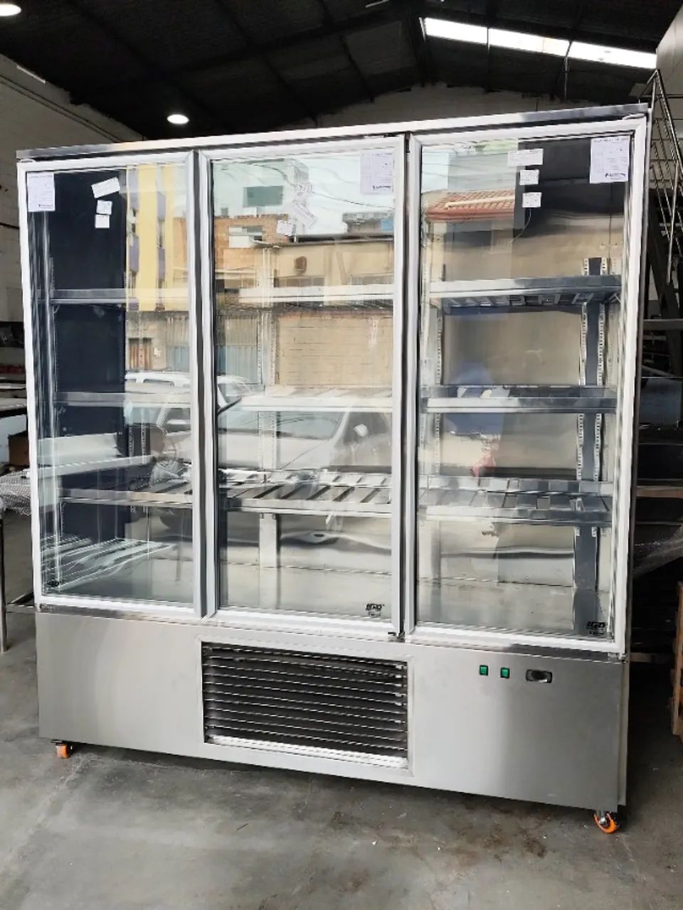 expositor vertical inox 3 portas ideal para mercado 