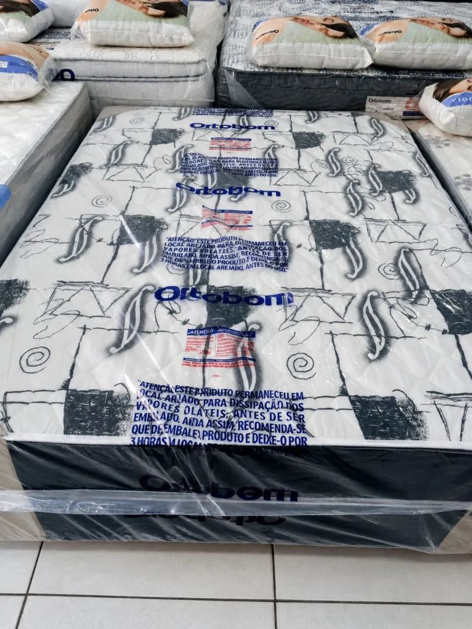 Cama box casal espuma 