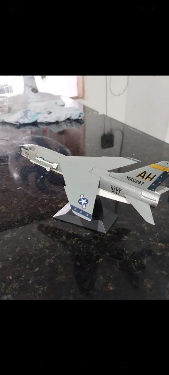 Avião de combate  - Foto 2