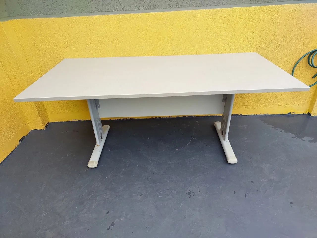 Mesa escritório 1.90x90cm - Foto 4