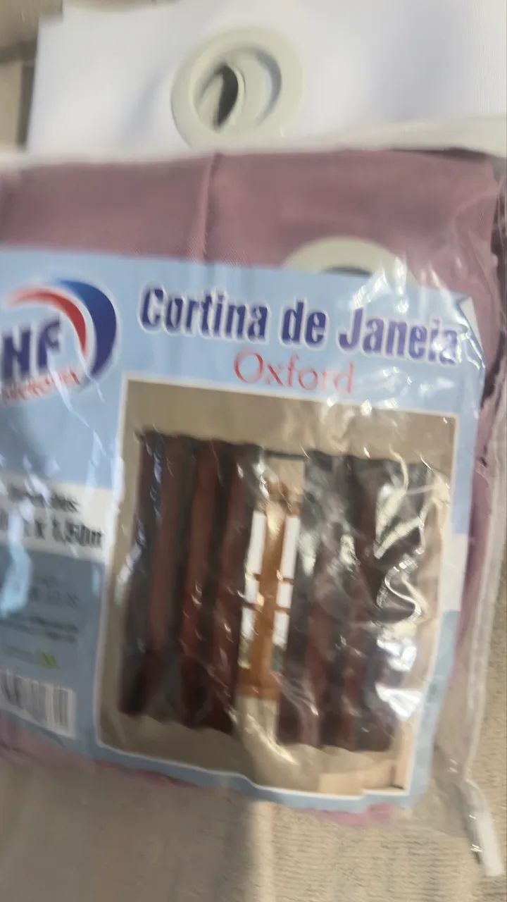 Kit duas cortinas.