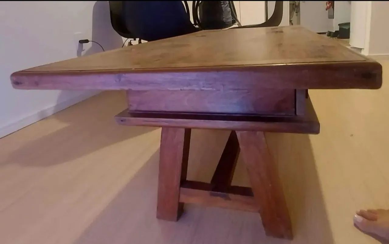 Mesa de Centro em Madeira Maciça com Gaveta - Linda e Resistente - Foto 3
