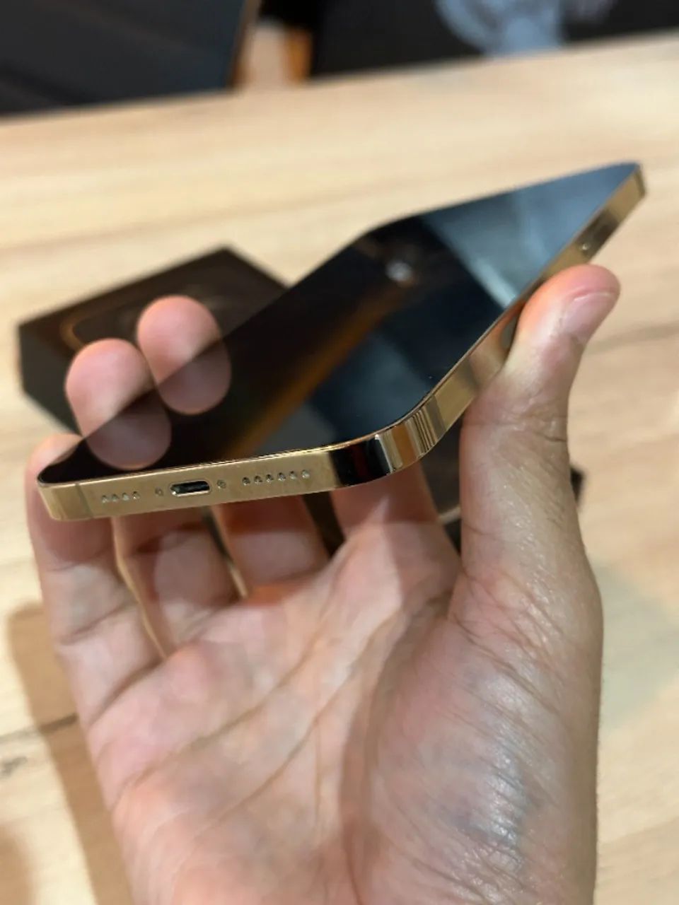 iPhone 12 Pro Max 512GB Gold - Saúde da bateria 100%! Com garantia