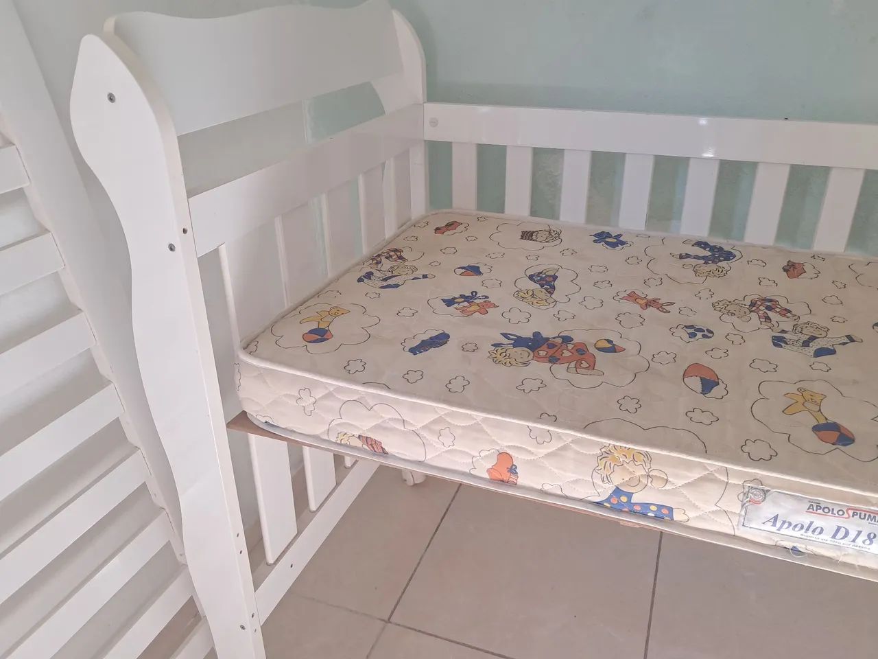Berço Americano branco com colchão.  - Foto 3