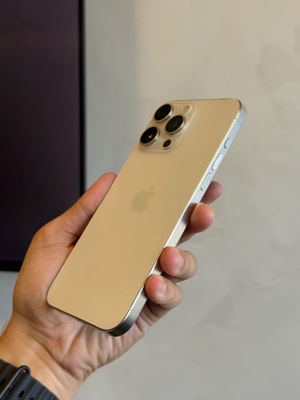 iPhone 15 Pro Max 256 Branco Garantia 6 meses - Foto 3