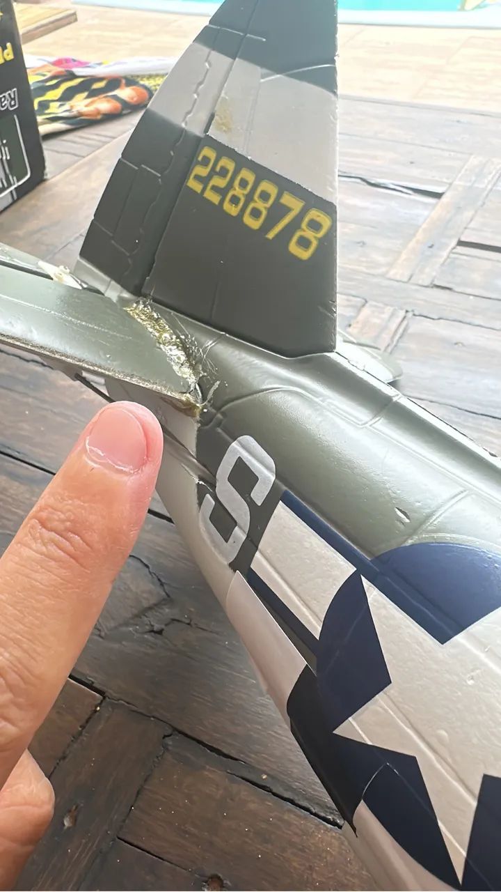 Aeromodelo P47 com rádio controle - Foto 4