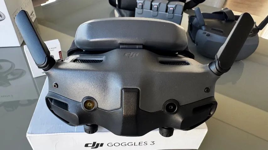 DJI Avata 2 Fly More Combo + Goggles 3 + N3 + FPV Controller 3 - Foto 3