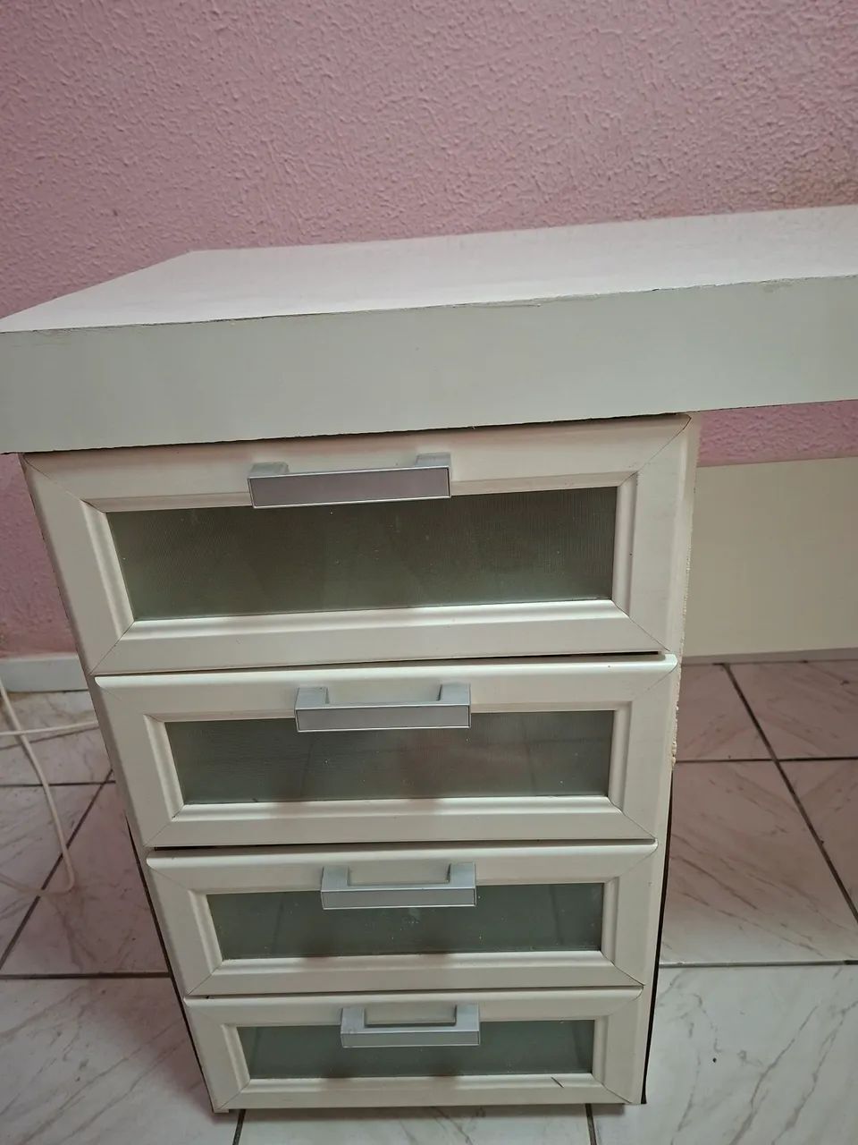 Escrivaninha 4 gavetas - Foto 3