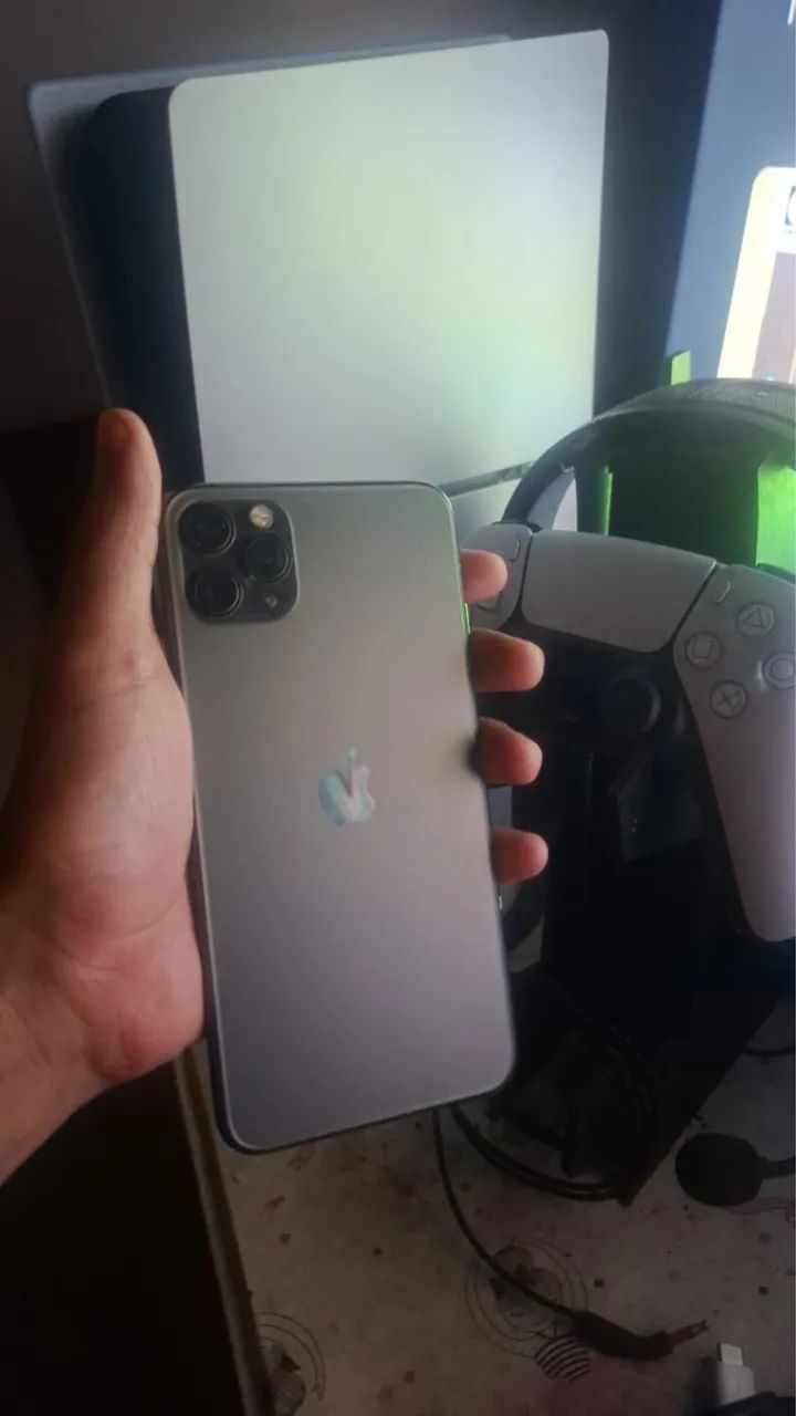 Vendo iPhone 11 Pro Max  - Foto 2