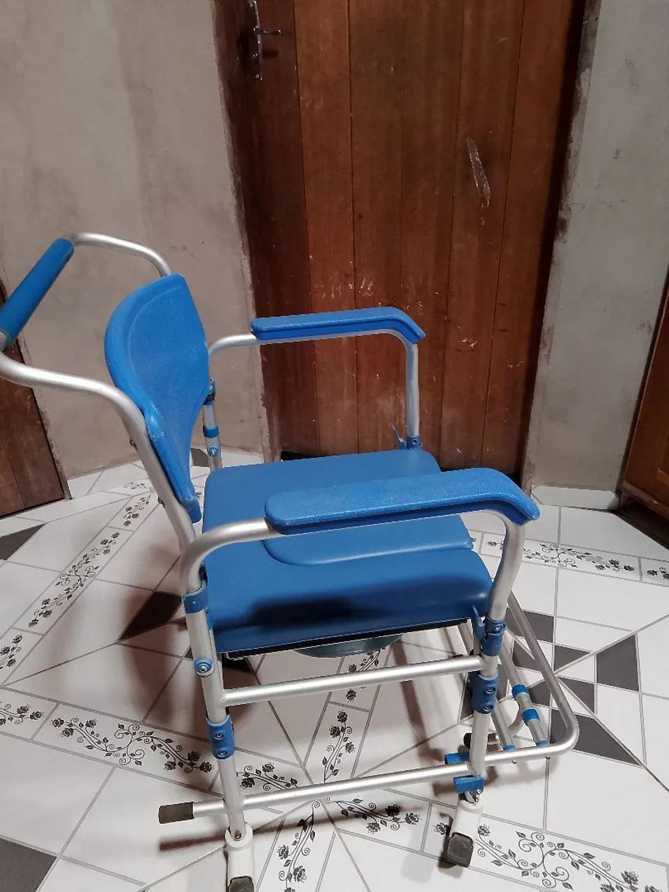 Cadeira de banho  - Foto 4
