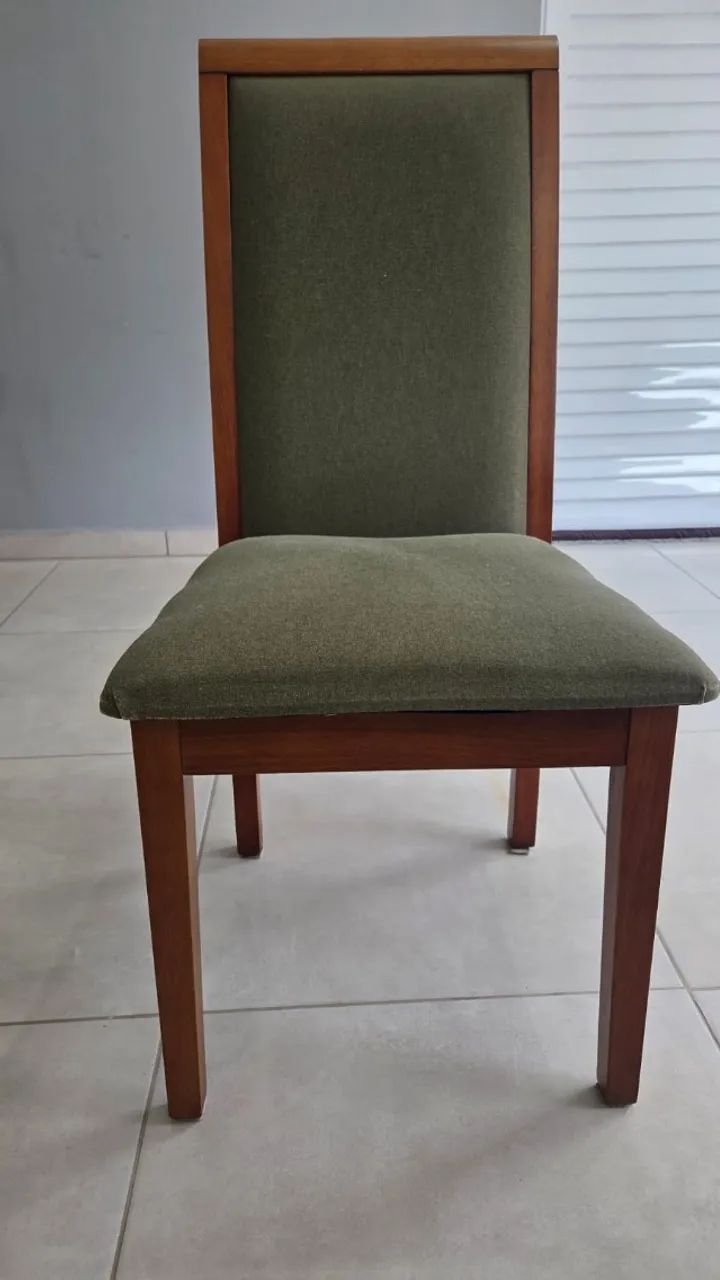 Conjunto com 6 cadeiras de madeira maciça de jantar - Foto 4