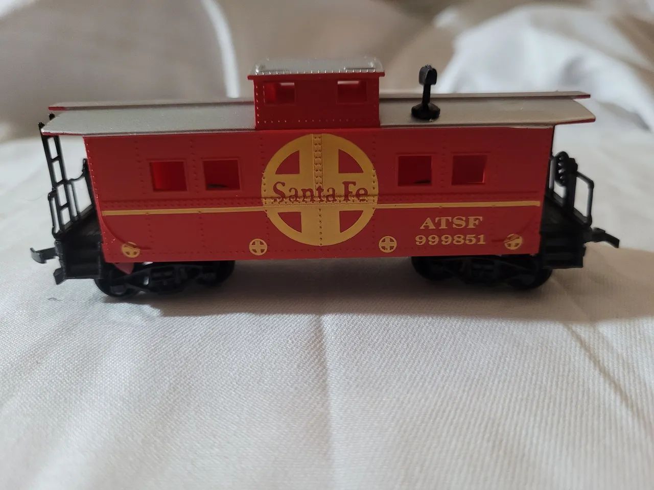 Ferromodelismo - Vagão tipo caboose da ferrovia Santa - Foto 3
