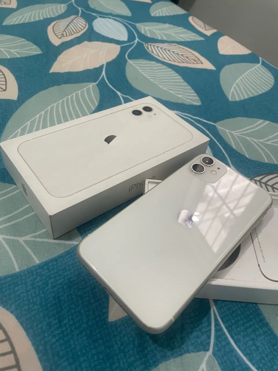 11/13 あいほし様 Vendo iPhone 11 sem marcas nenhumas de uso, está zero de verdade