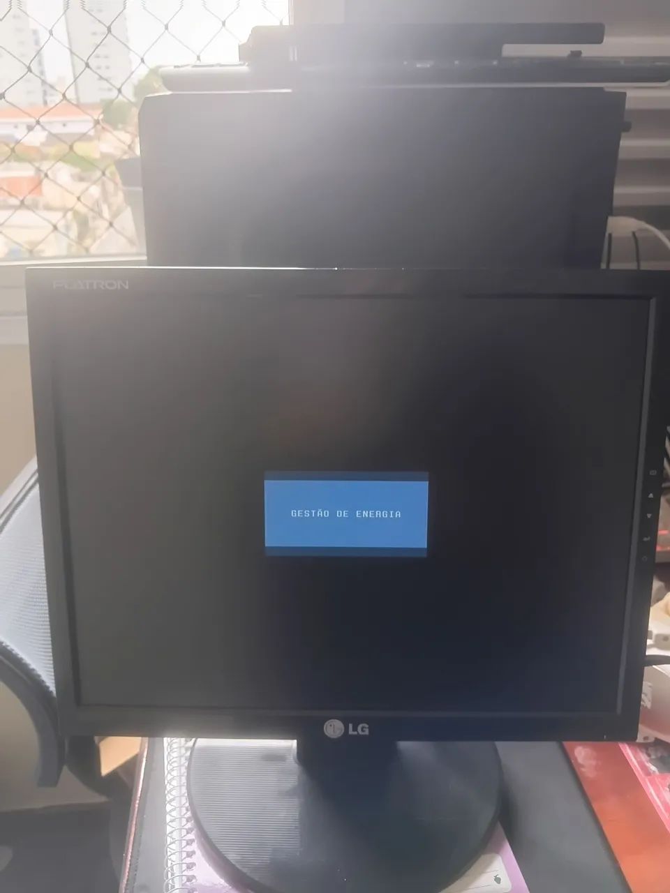 Monitor LG semi novo  - Foto 3