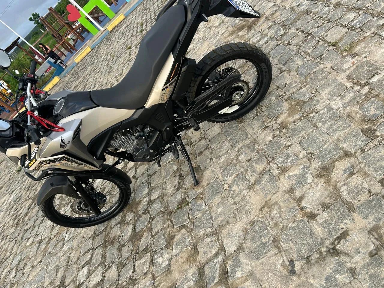 Sahara 300 ADV - Foto 2