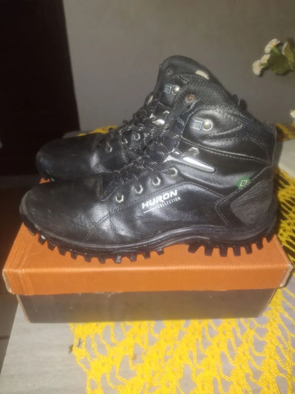 Bota tamanho 41 - Foto 2
