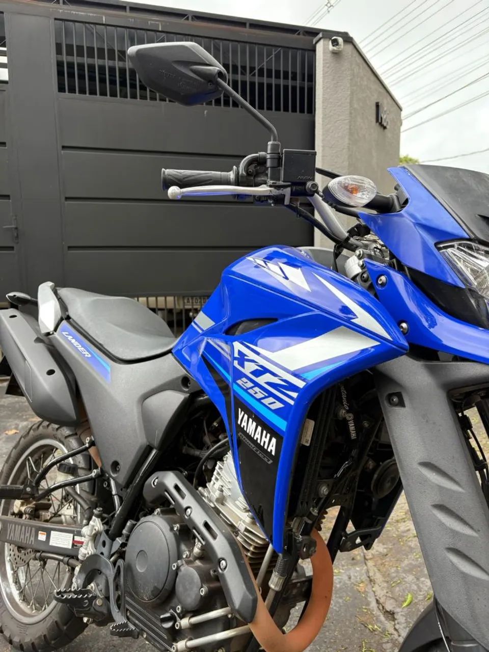 XTZ Lander Azul Top  - Foto 2