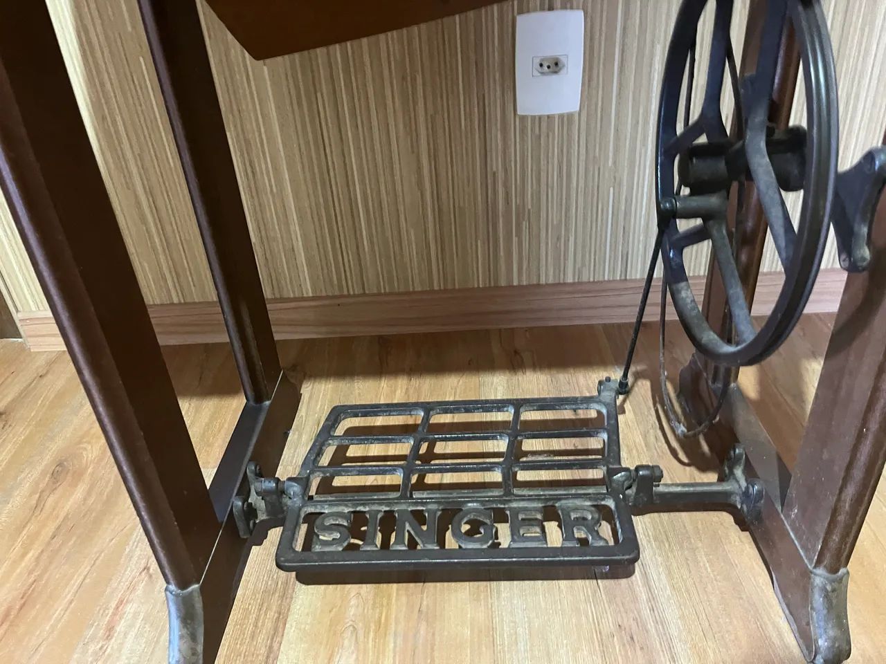 Máquina de costura Singer - Foto 2