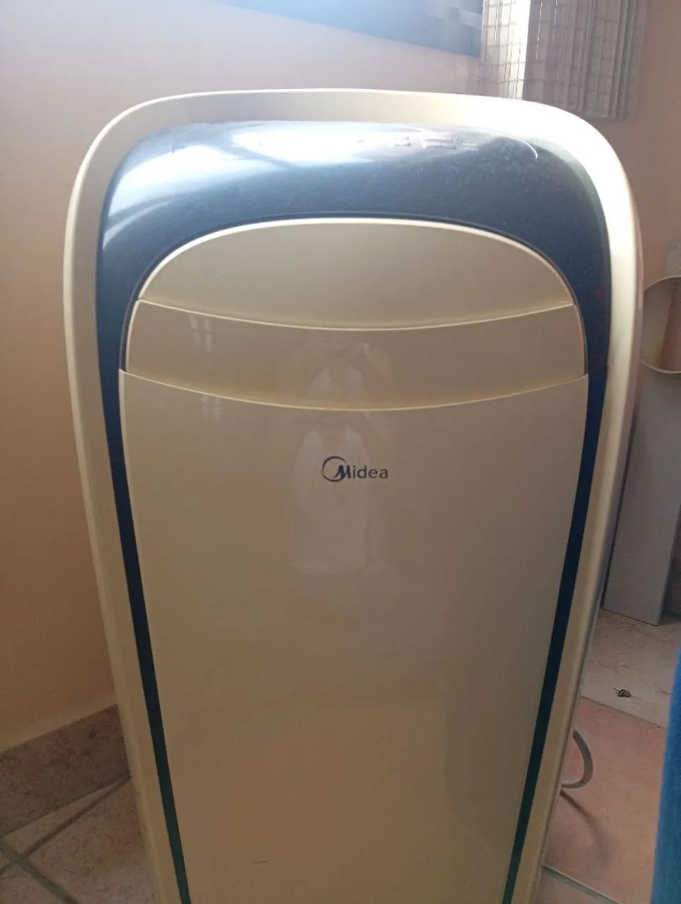 Midea portátil tango