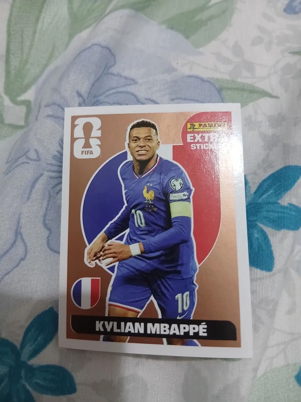 Extra sticker mbappe bronze 