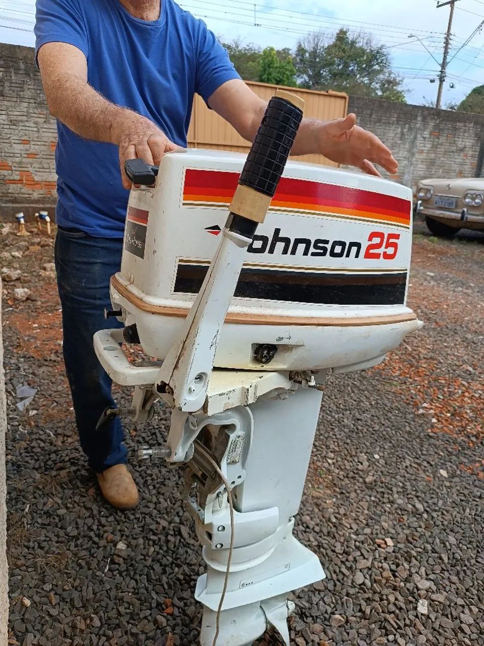 Motor de popa JOHNSON 25 hp - Foto 4