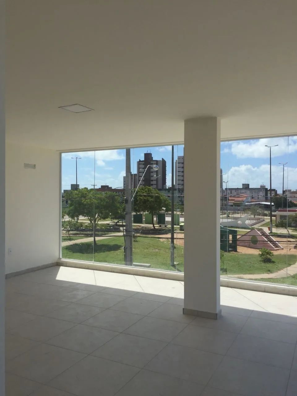 SALA COMERCIAL BESSA EM FRENTE A PRAÇA DO CAJU - Foto 3