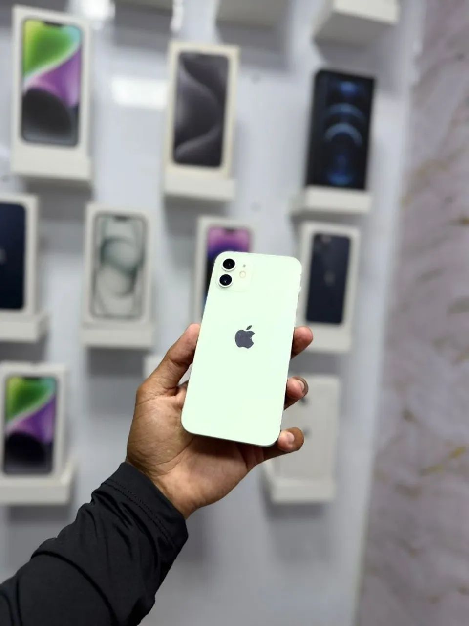 IPHONE 12 128GB MUITO TOP<br>R$ 1.650,00