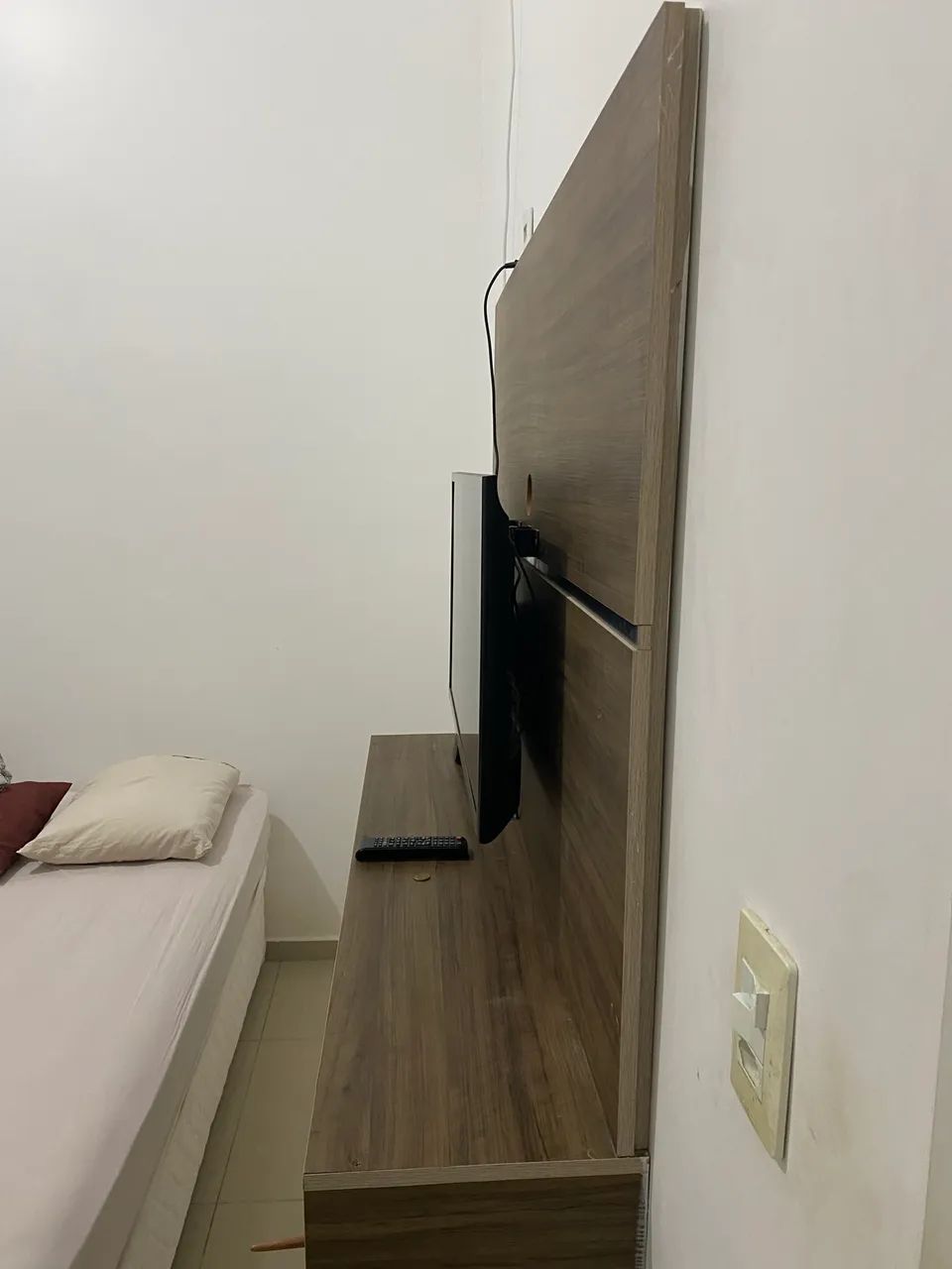  Hack com tv incluso para quarto e antena de Tv  - Foto 2