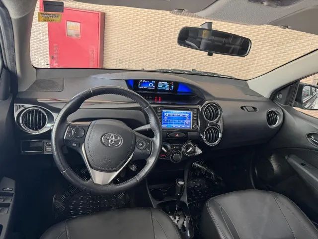 Toyota Etios Platinum Sed. 1.5 Flex 16V 4P Aut. 2018 - Foto 9