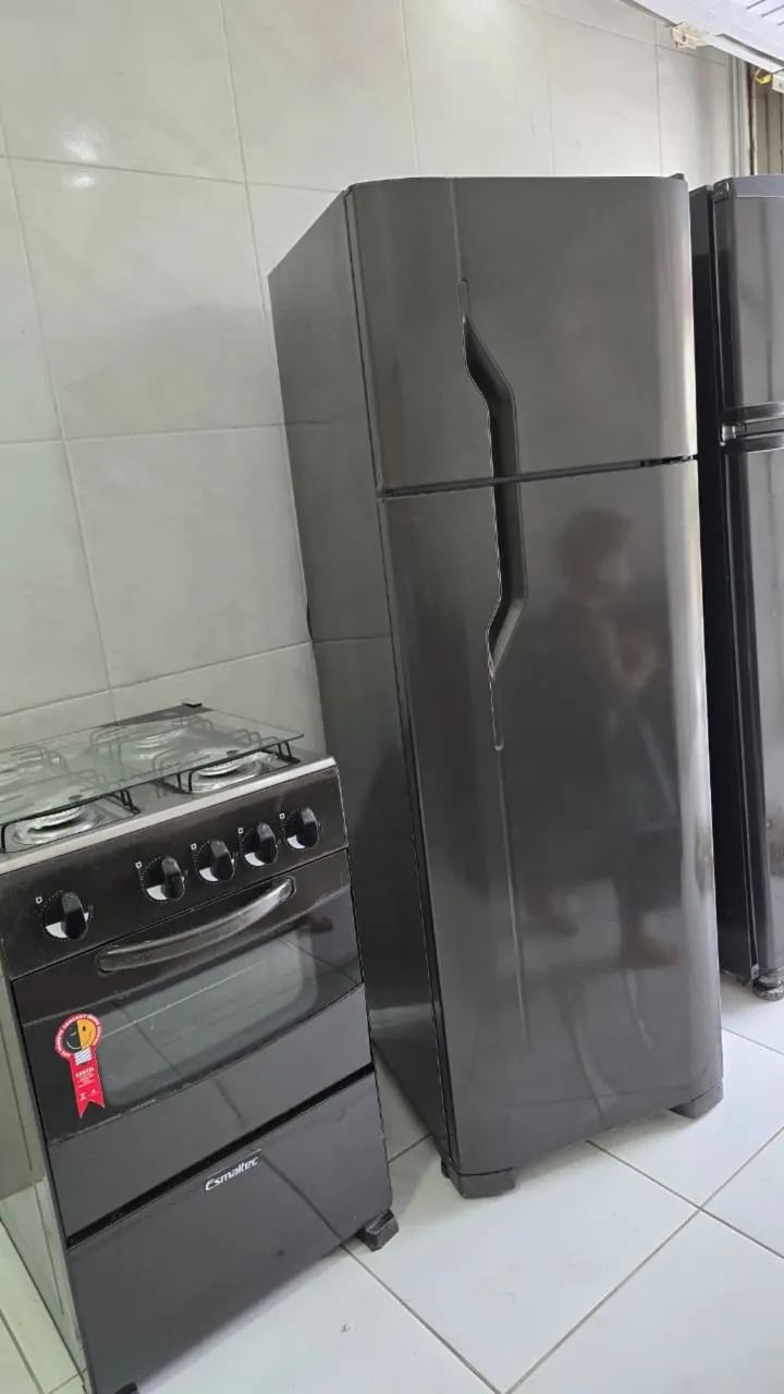 Kit geladeira duplex e fogão 4 bocas