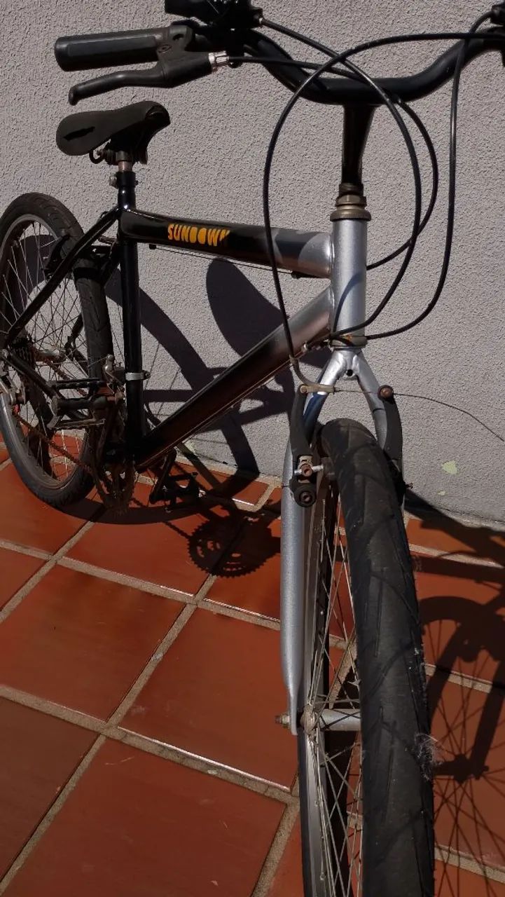 Bicicleta aro 26 semi novo  - Foto 2