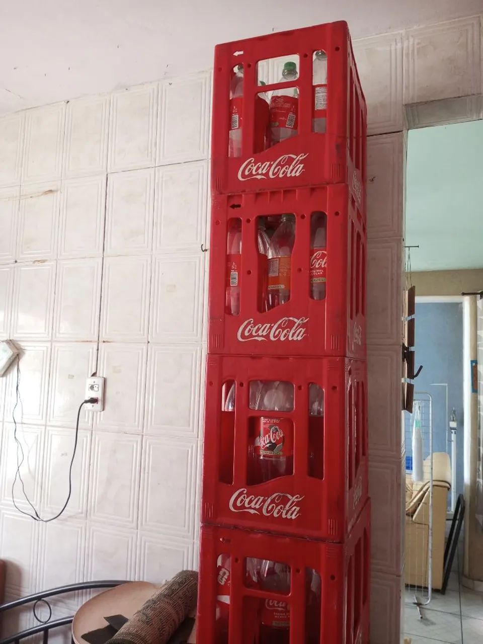 Caixa coca cola retornável 1 litro e 2 litros