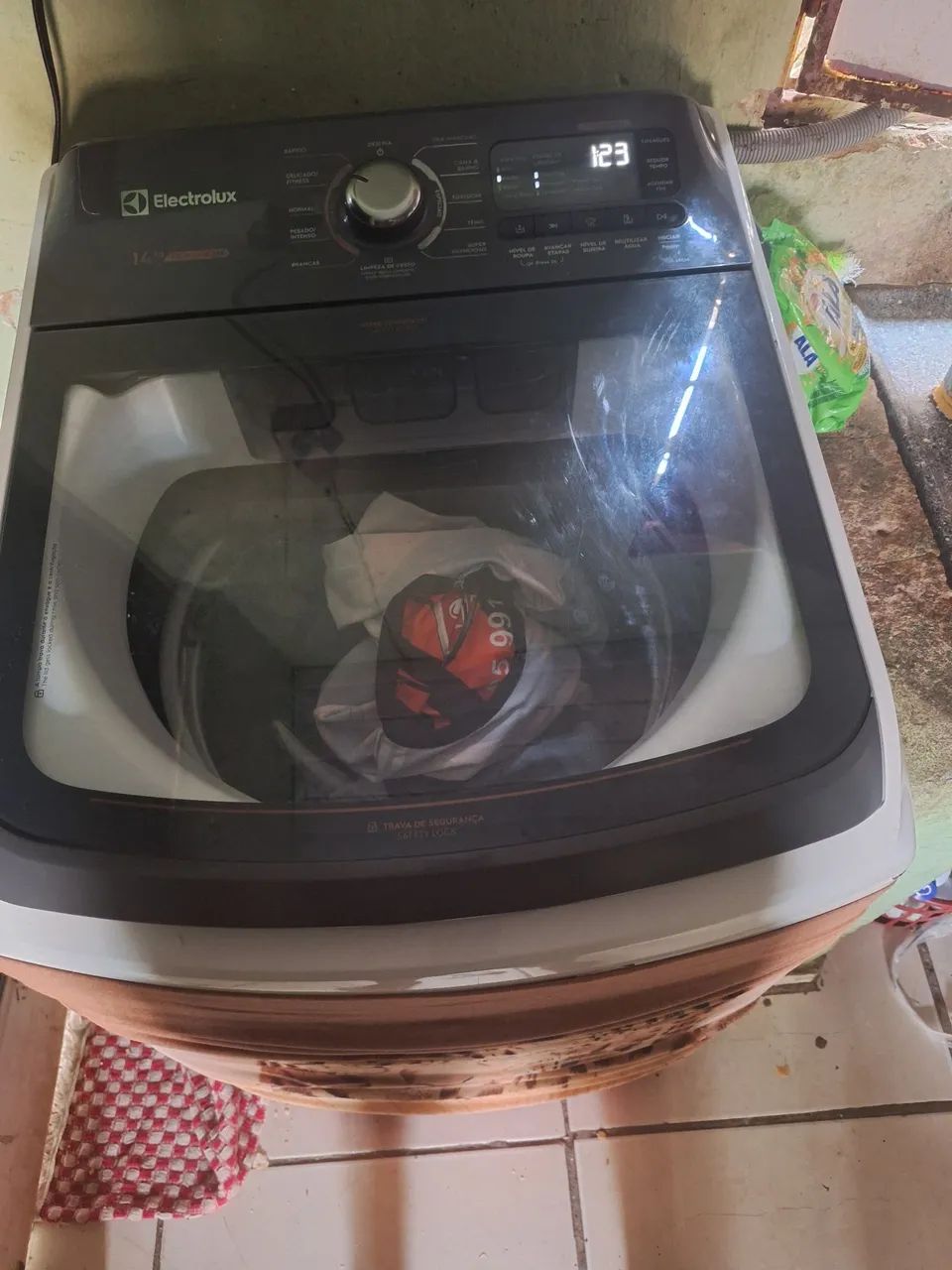Vendo essa máquina de lava de 14kg  - Foto 2