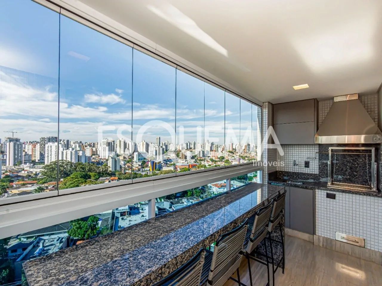 Apartamento mobiliado em Moema próximo ao Parque das Bicicletas