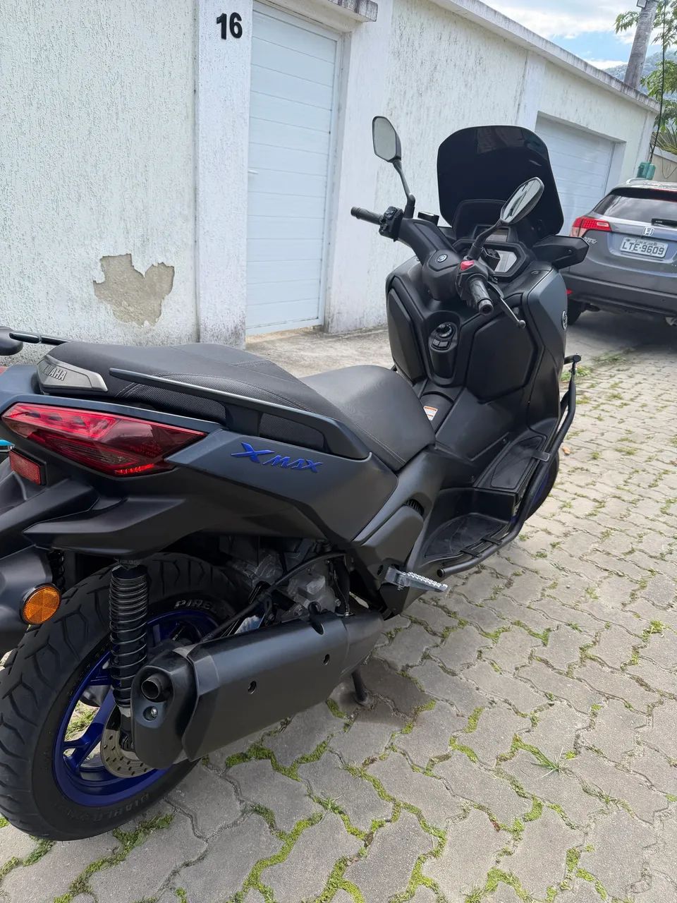 Xmax 250 Connected ABS - Foto 4