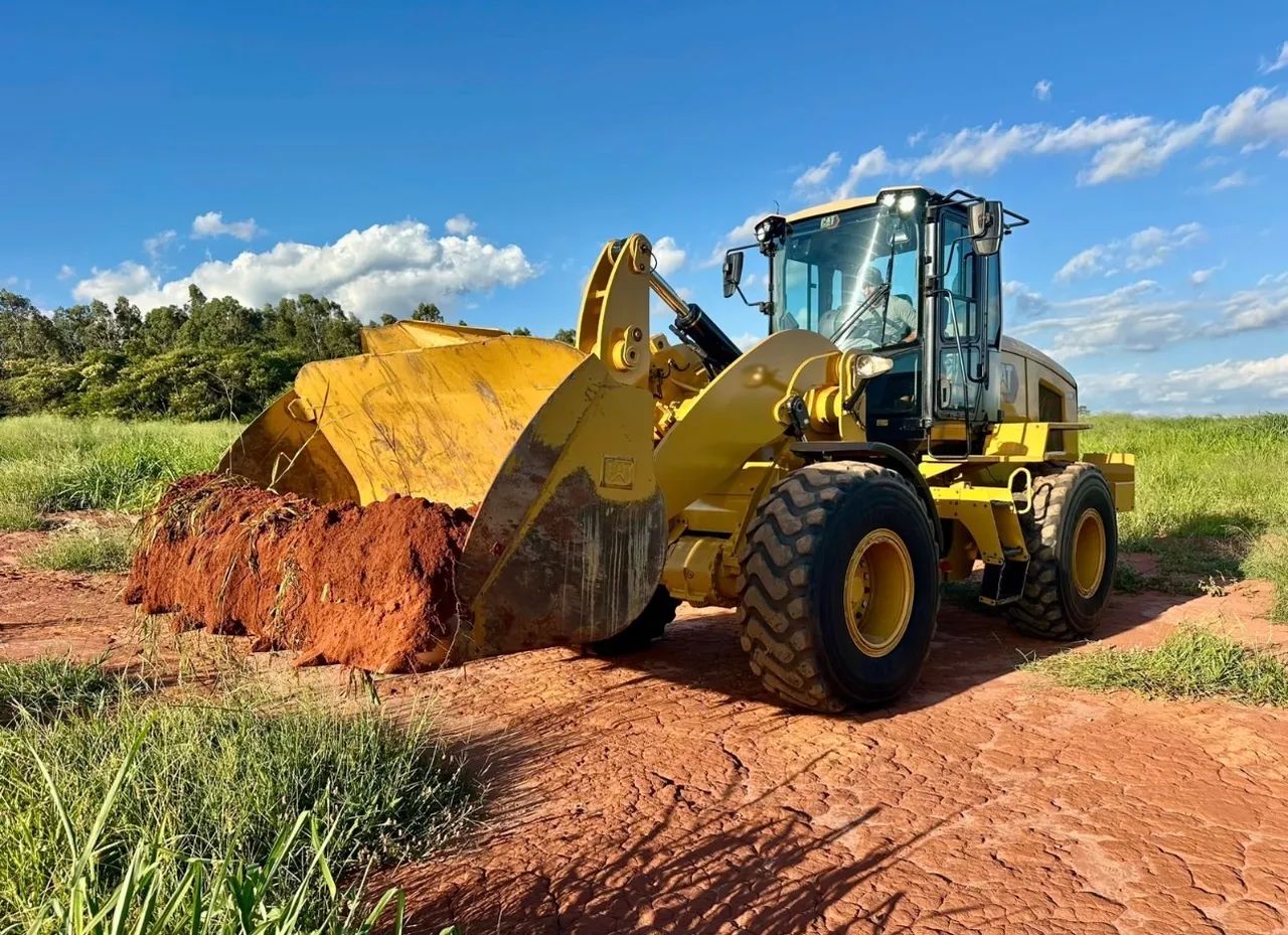 Pá Carregadeira Caterpillar 938K ano 2022 com 6.400 horas, ar condicionado, em SP - Foto 3