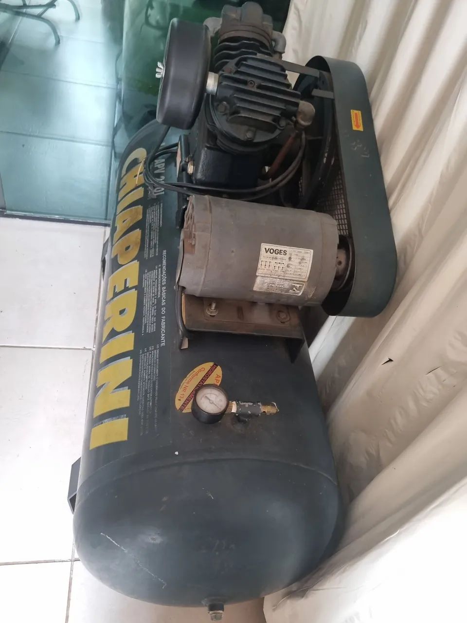 Vende-se 01 compressor CHIAPERINI 200 L - Foto 3