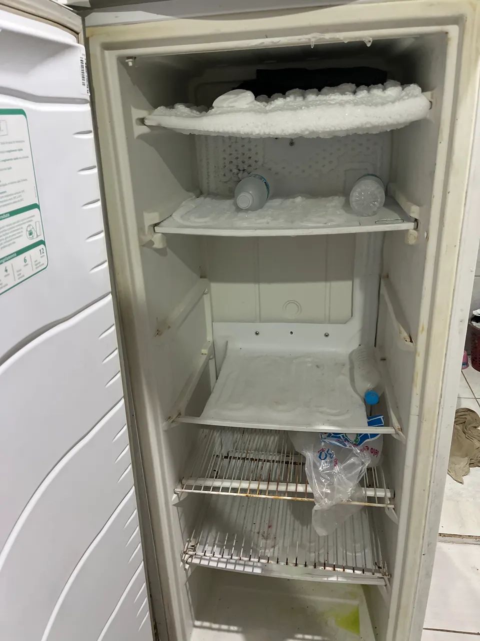 Freezer vertical 484591943099371524
