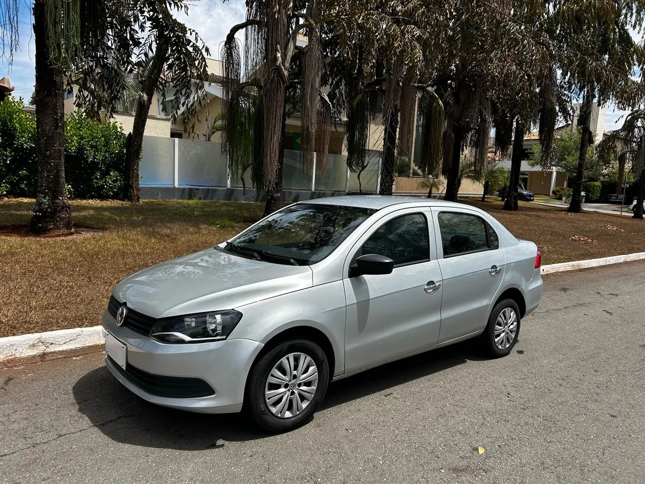 Volkswagen Voyage TRENDLINE 1.6 T.FLEX 8V 4P 2015