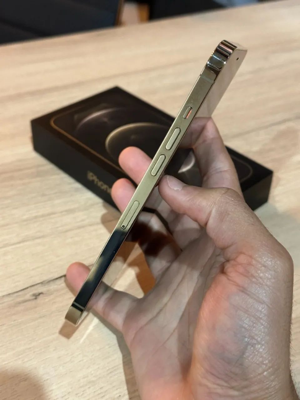iPhone 12 Pro Max 512GB Gold - Saúde da bateria 100%! Com garantia