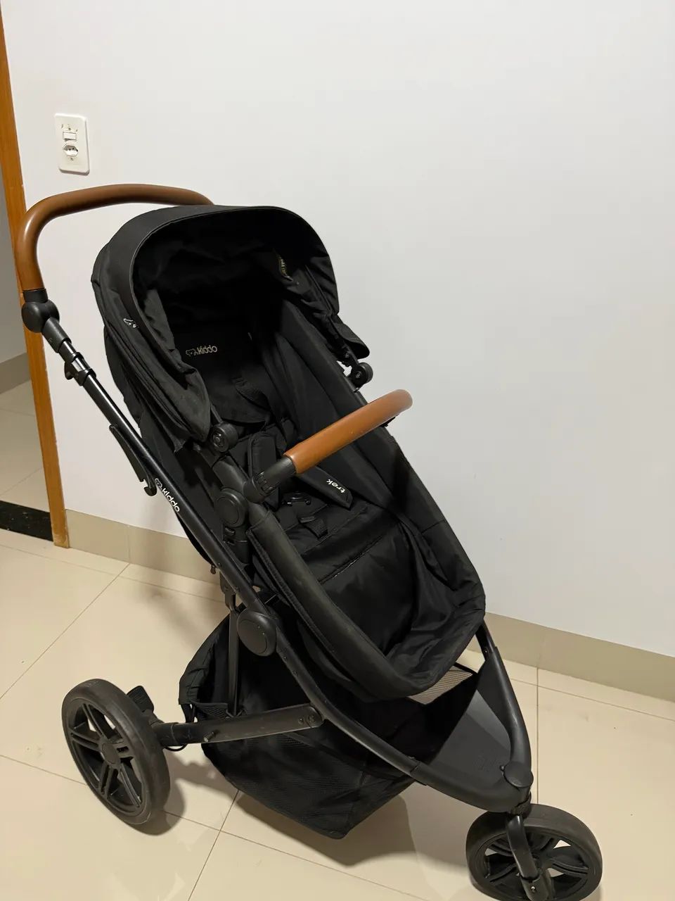 Carrinho e bebê conforto Kiddo Trek