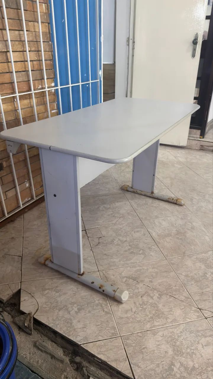 Mesa de Escritório e Estudo Reforçada - Foto 3