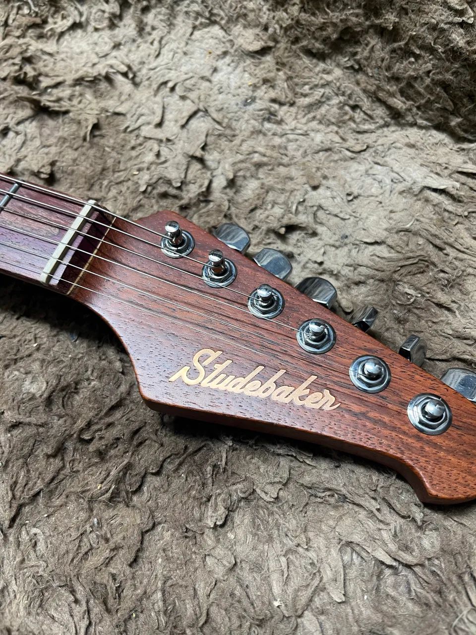 Guitarra Studebacker  - Foto 2