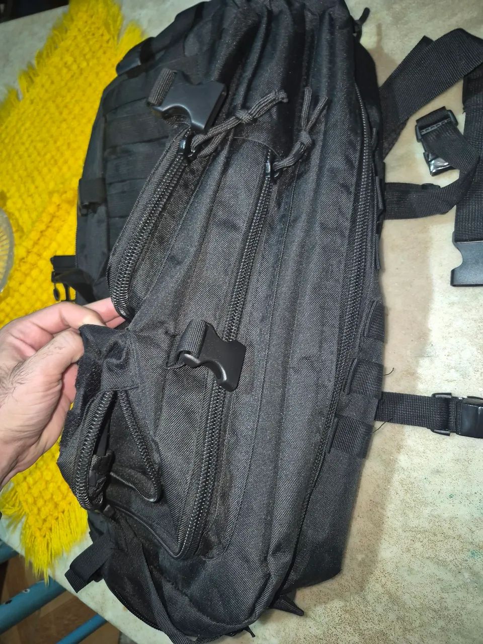 Mochila tática militar 50 litros - preta - Foto 3