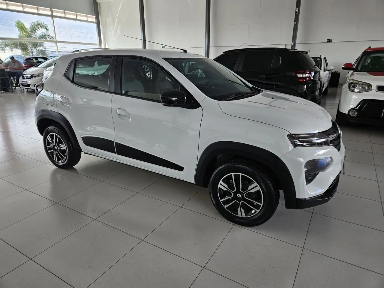 Renault Kwid 1.0 Intense 2025