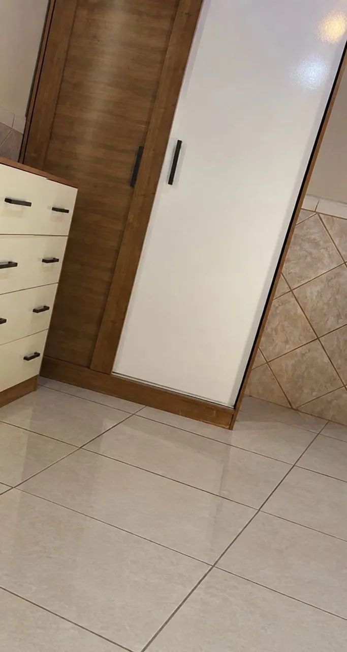 Guarda-roupa solteiro 