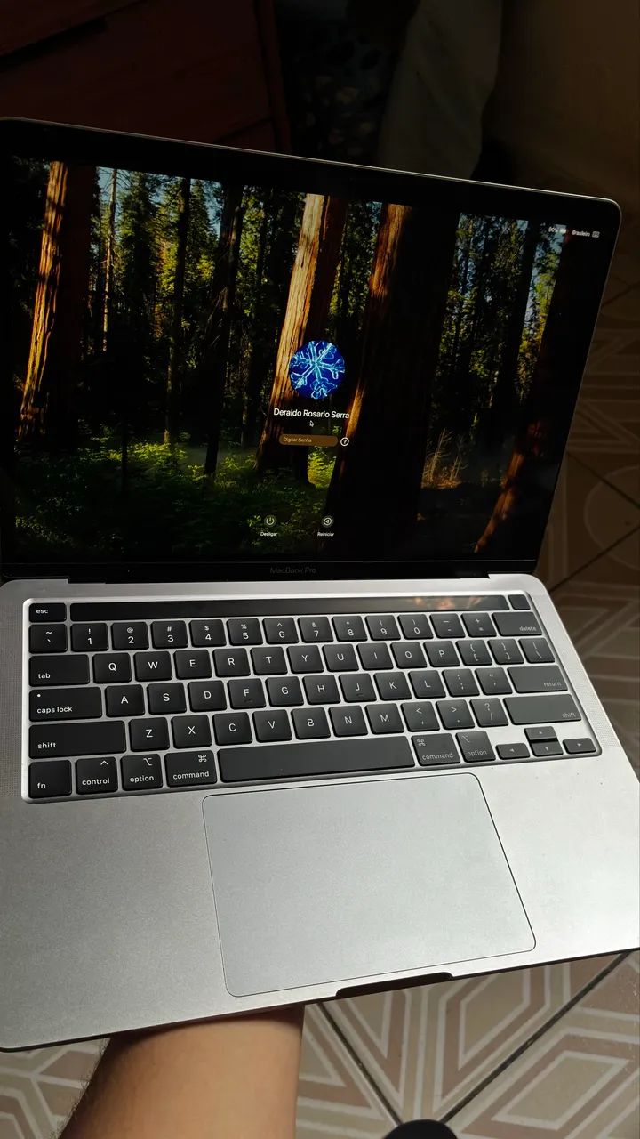 MacBook Pro 13 2020 Intel i5 / 16GB RAM / 256 GB SSD / Touch Bar