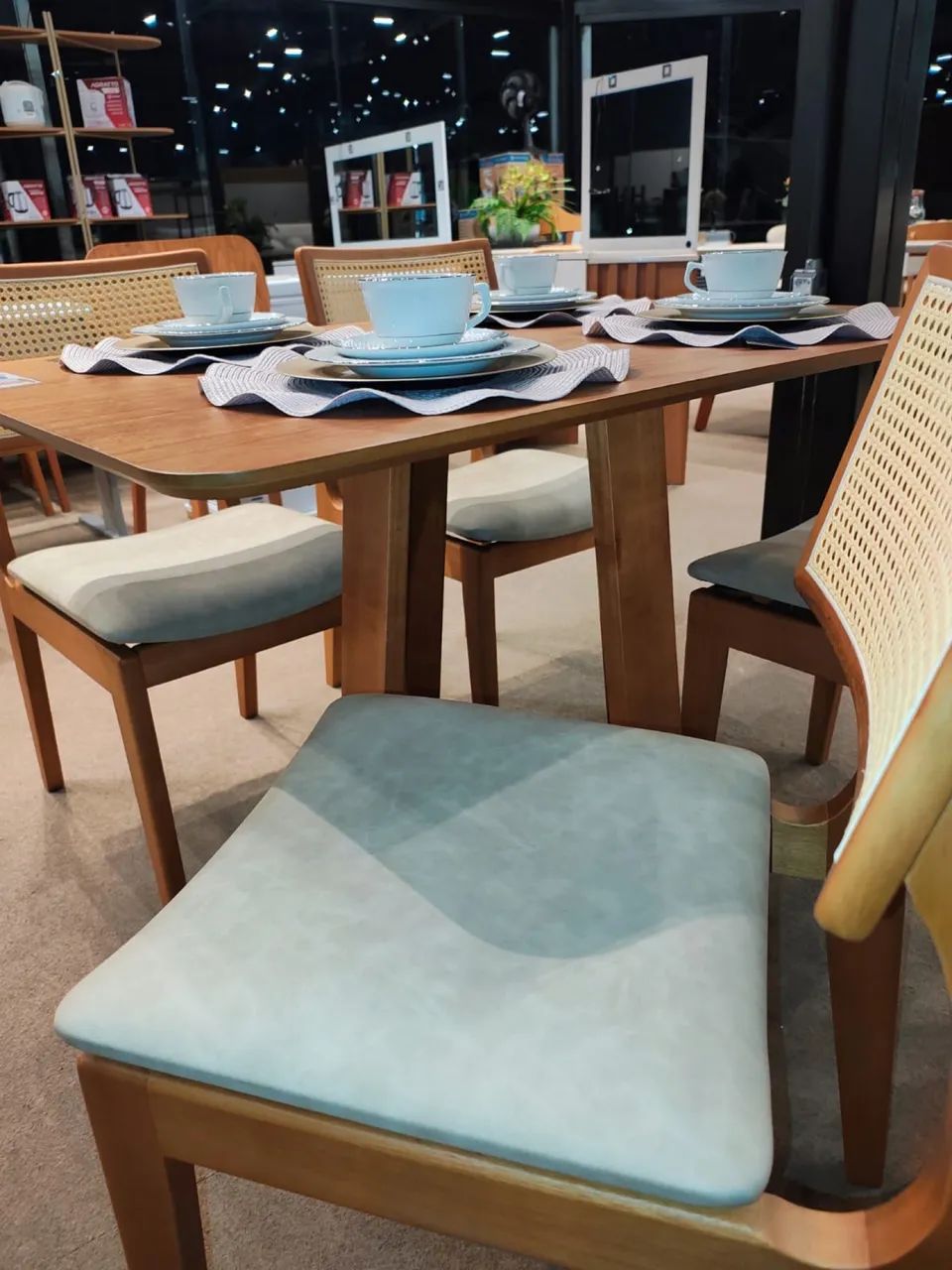 ? _*CONJUNTO DE MESA ÍRIS 4 LUGARES*_  - Foto 5