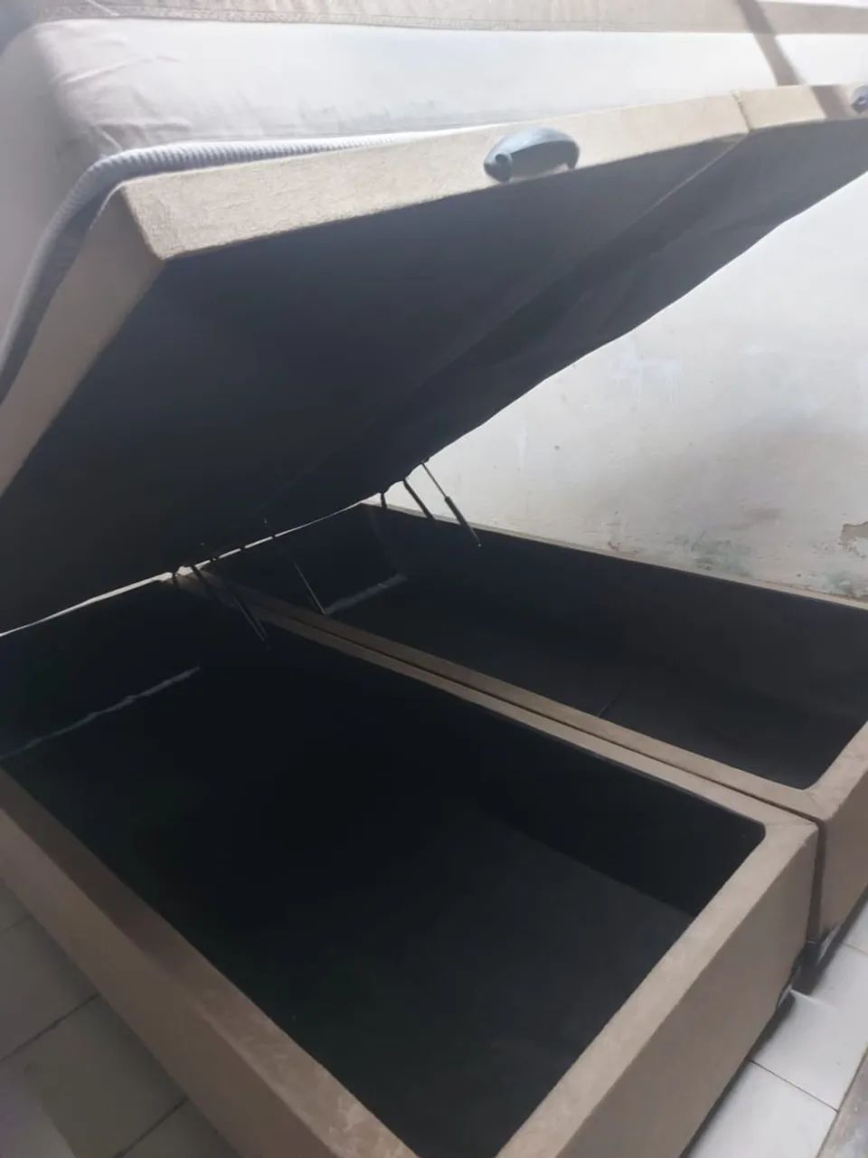 Cama box Queen baú completa