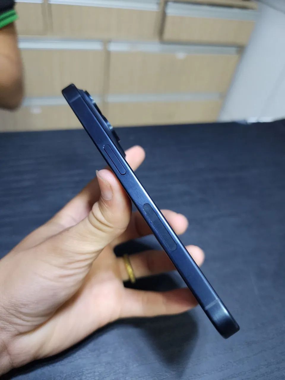 IPHONE 15 pro 128 - Foto 4